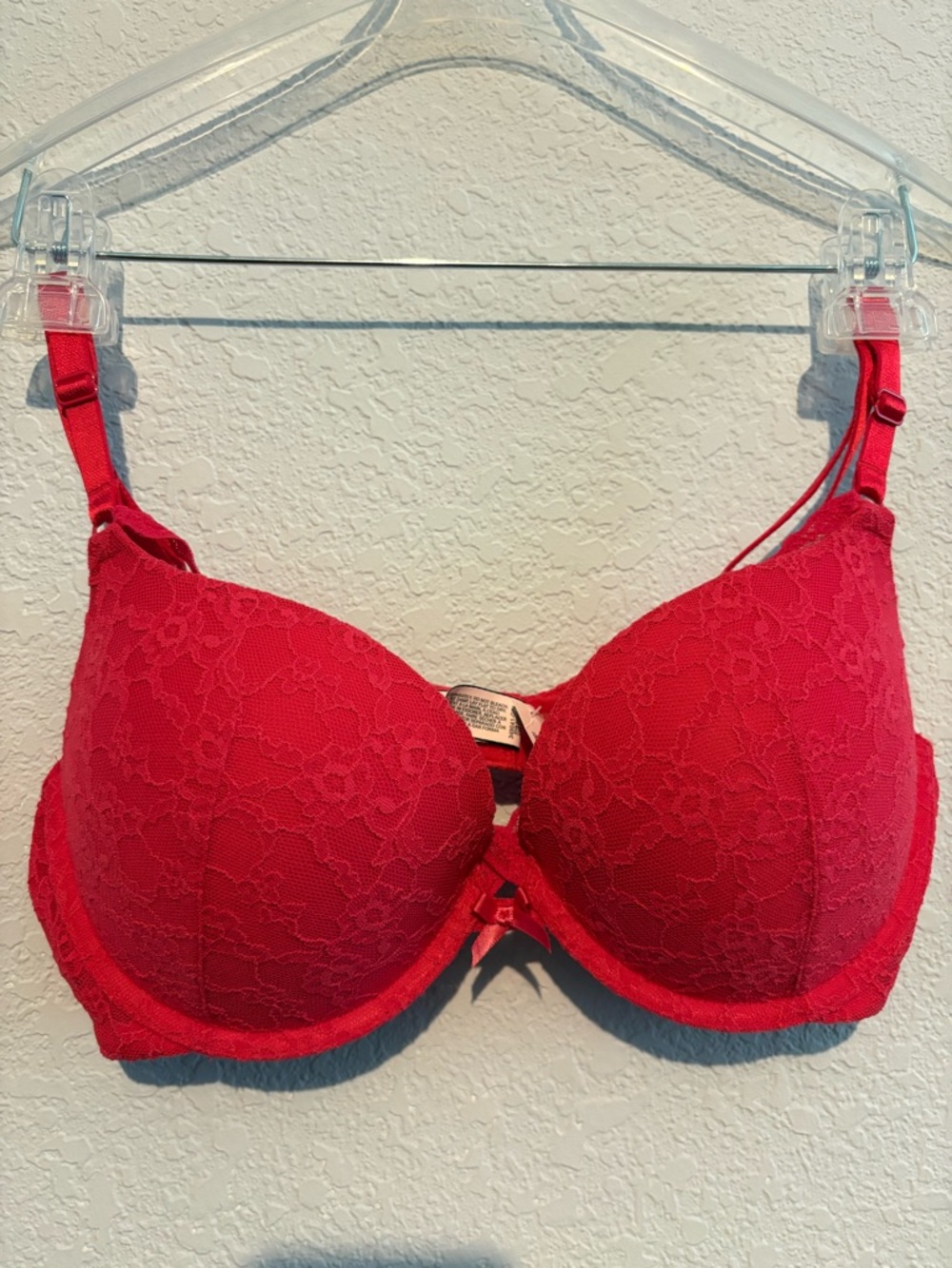 VS Sexy Pink lace push up bra